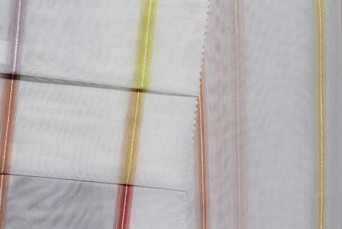 61081 Voile mit Laengsstreifen TREVIRA CS